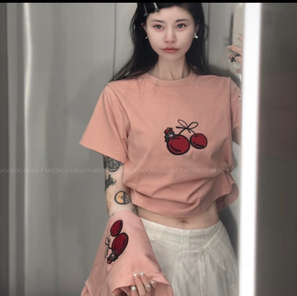 (Pre-Order) Cherry-embroidered 230g combed cotton crew-neck T-shirt in pastel pink (available in two styles: cropped or loose/regular fit).