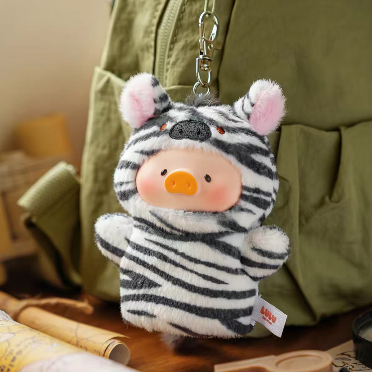 LuLu The Piggy Animal Party‑Forest Theater Vinyl Face Finger Puppet Blind Box
