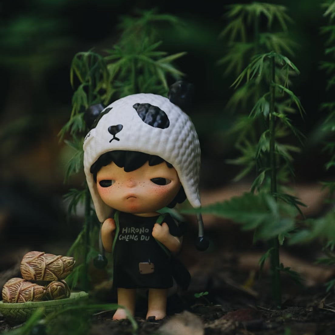 Hirono Stray Panda Hanging Card