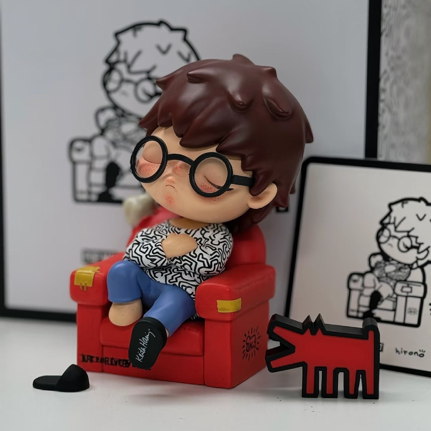Hirono x Keith Haring Figurine