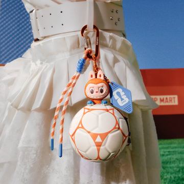 （Pre-Order)THE MONSTERS × FIFA SERIES - Football-shaped Mini Bag Blind Box