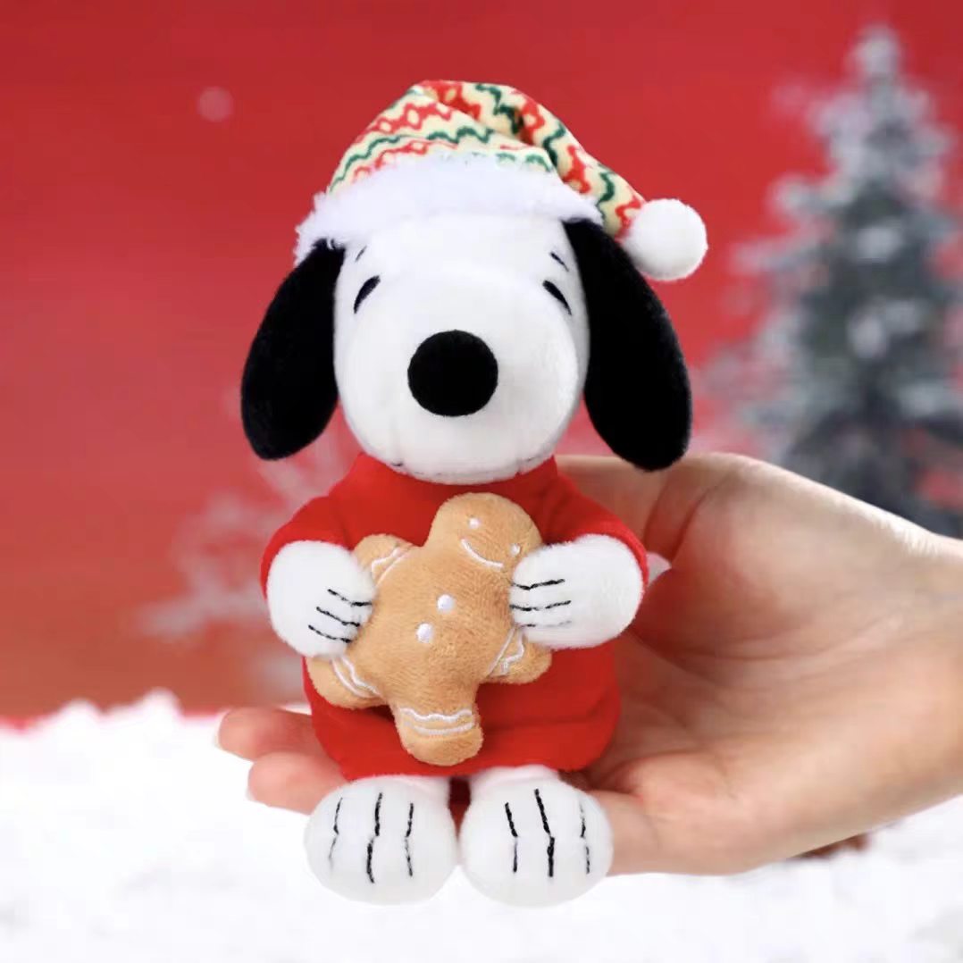 (Pre-0rder) VIPO × PEANUTS Winter Series Plush Keychain Blind Box