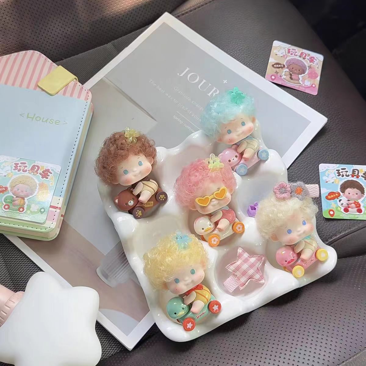 ZaZa Retro Toy Car Mini Figure Blind Box