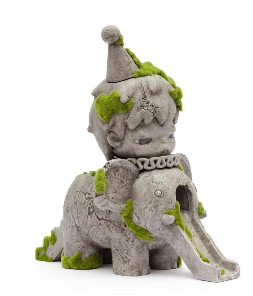 (Pre-order) Hirono Elephant Slide Sculpture (Ship after 8.31)