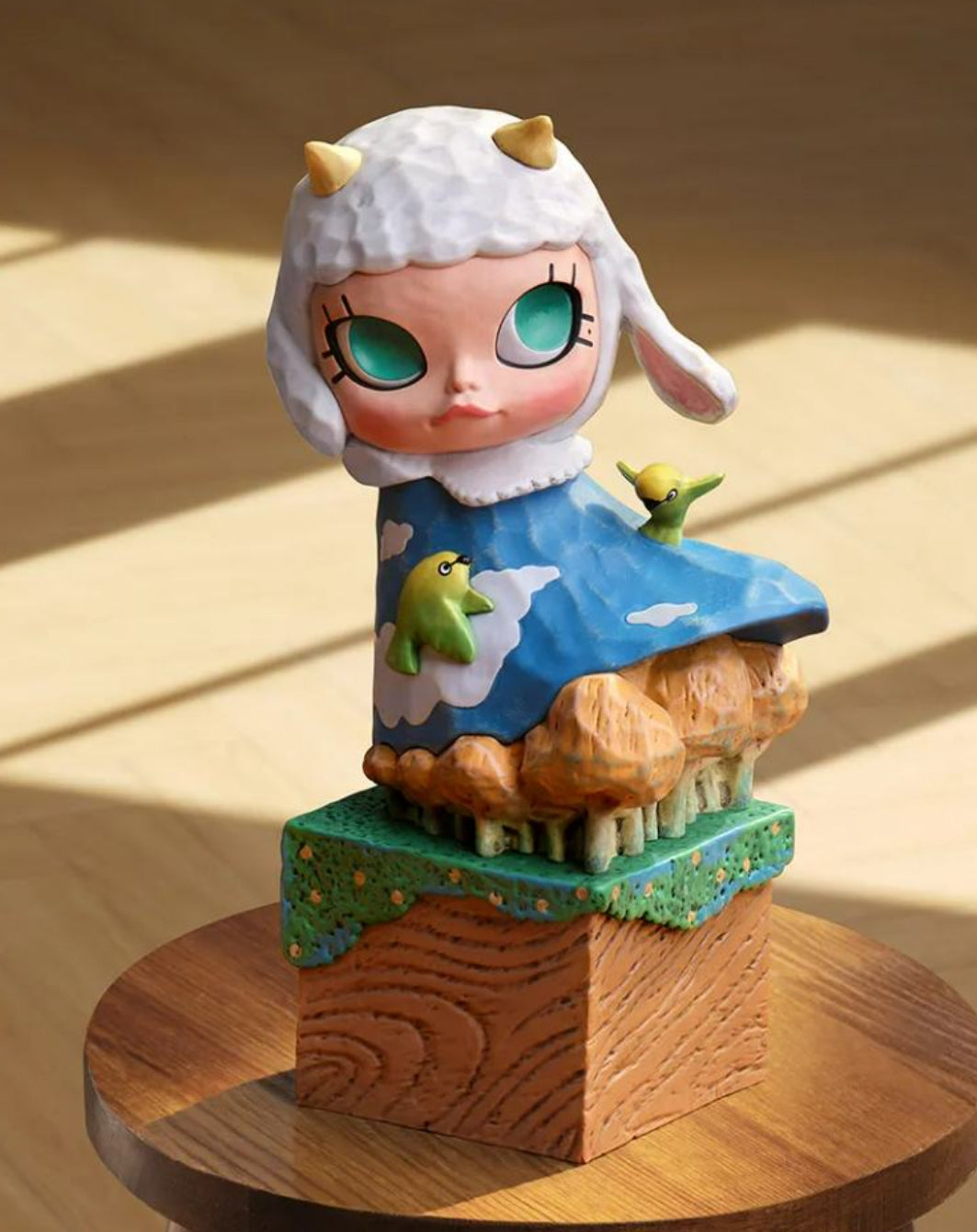 Molly Anniversary Statues  Classic al Retro 2 Series Figure (opened bag opened box)