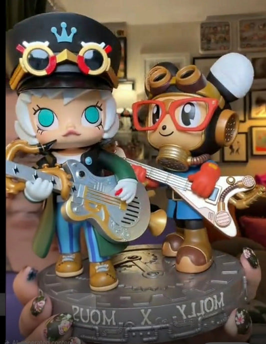 Gab-Molly Guitar+dimoo green figurine open+dimoo boxer open box