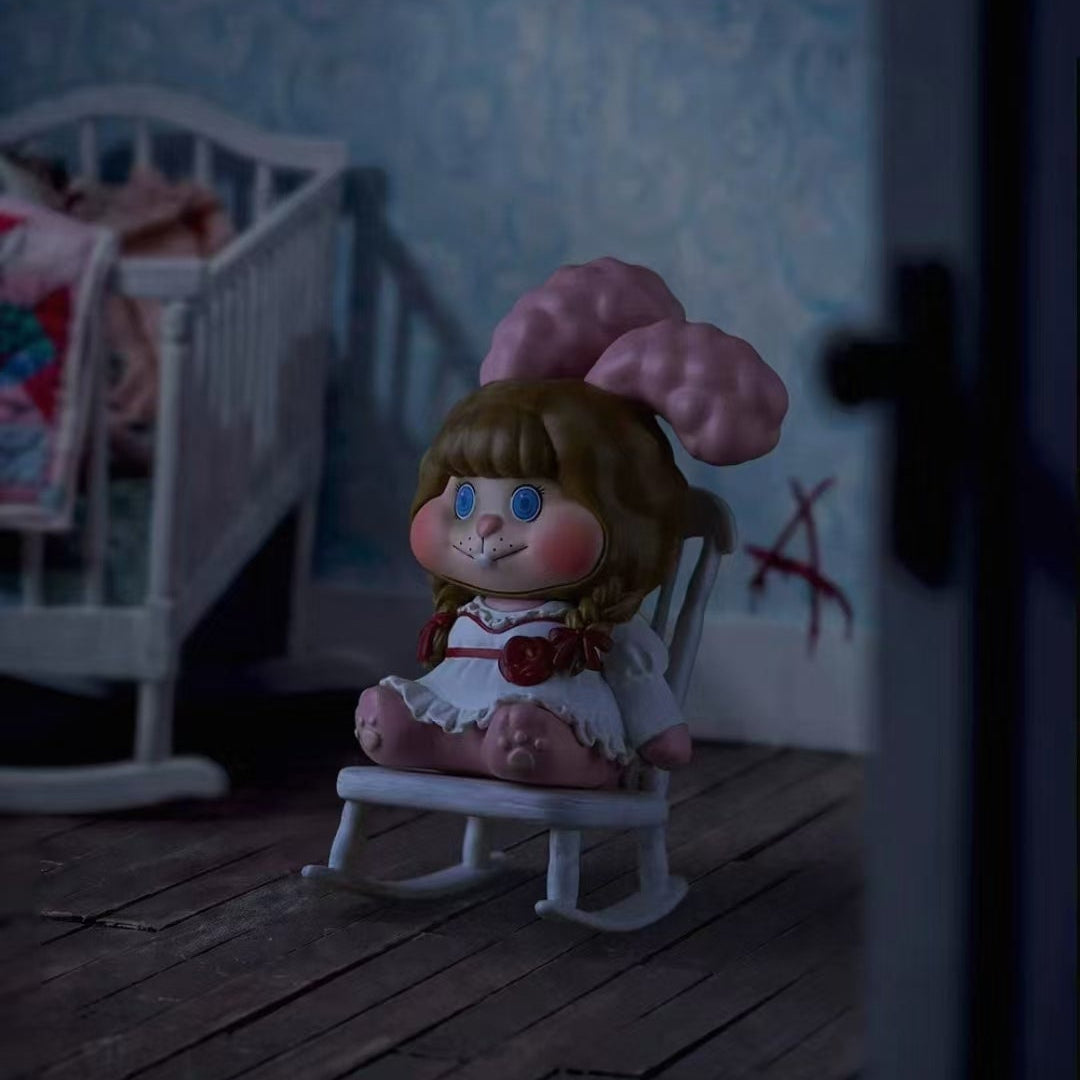 (Pre-Order) LITTLE BUNS The Conjuring Universe Series Gigures Blind Box