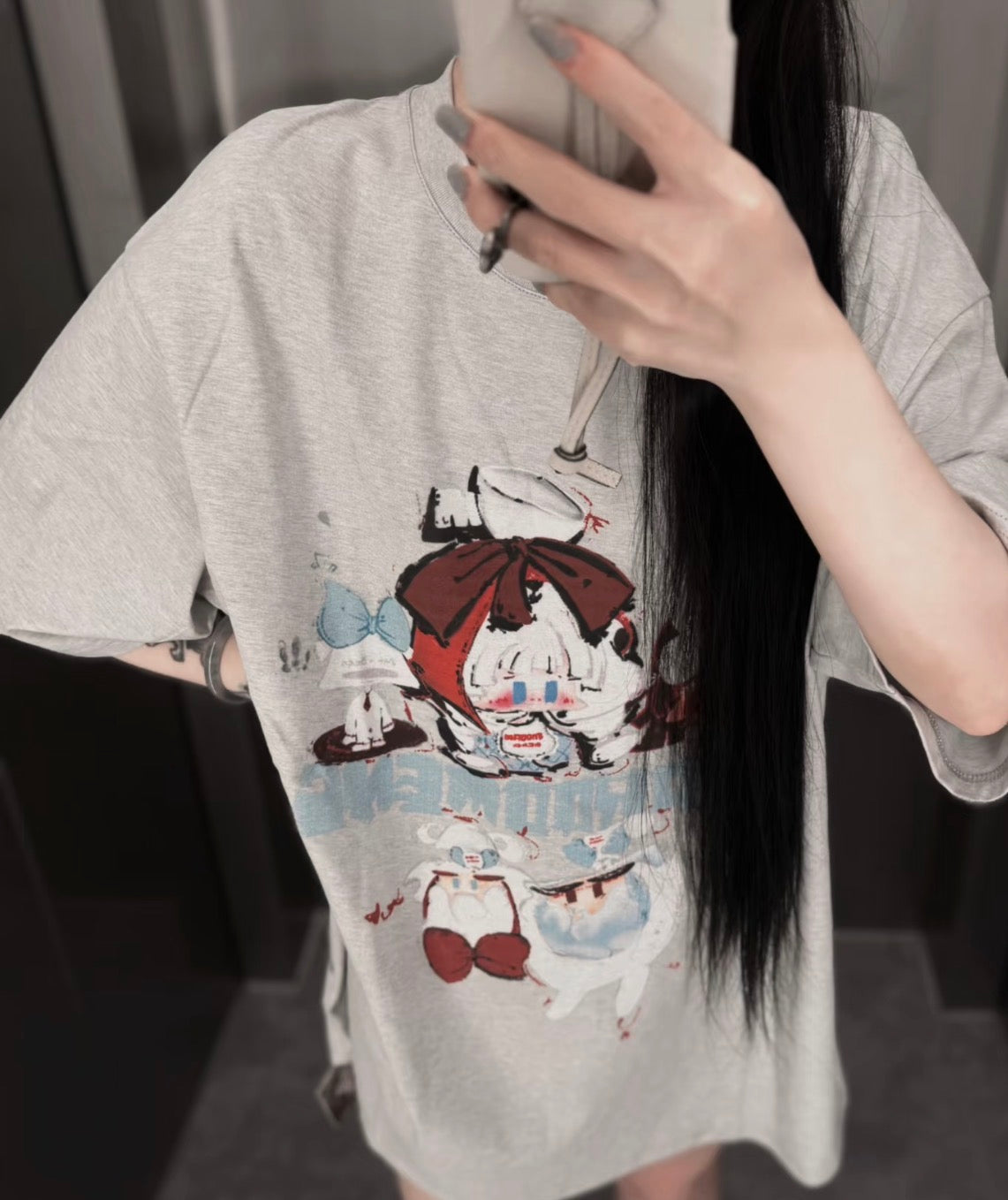 (Pre-Order) Jiangjiang Original "Chatterbox" – Lightweight, Loose-Fit Crew-Neck T-Shirt in Combed Cotton with Large Graphic Print