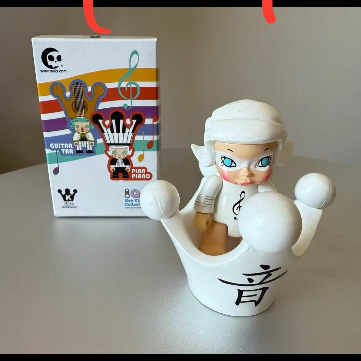 (Pre-Order)Toy2R Kennyswork Molly Qee Series