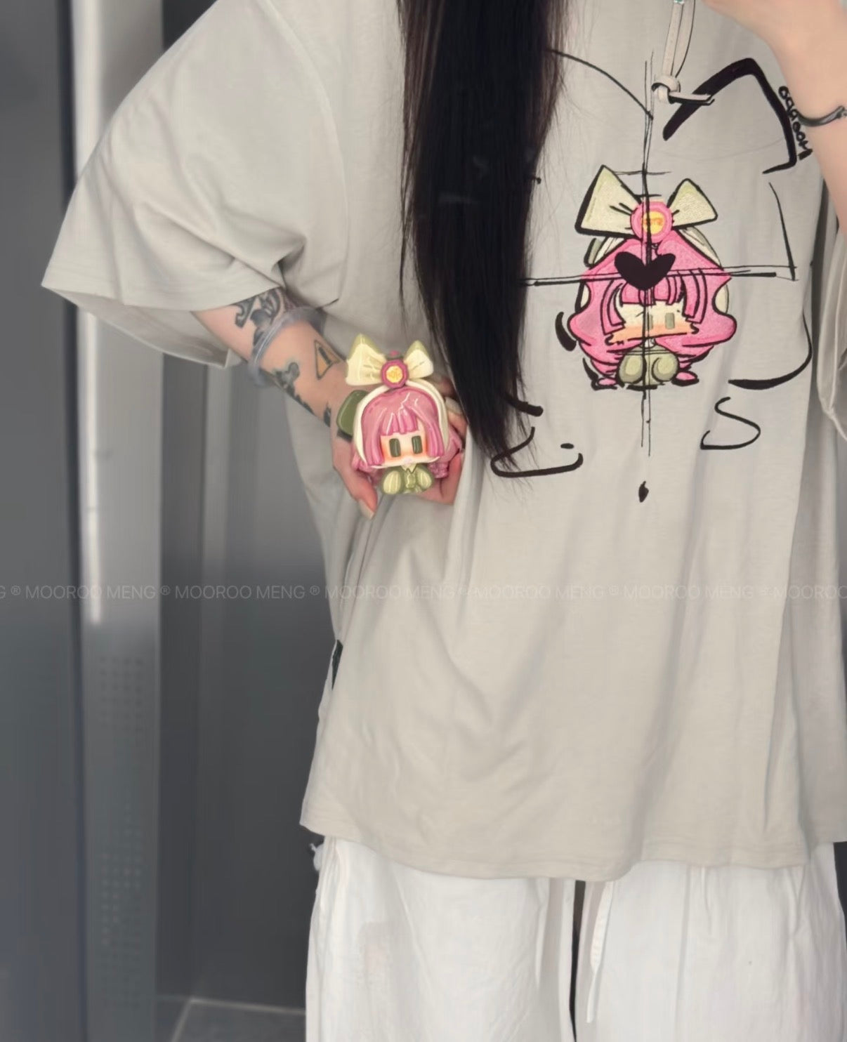 (Pre-Order) "Jiang Jiang Original" Stop-chan Embroidery: Lightweight, Loose-Fit, Crew-Neck Short-Sleeve T-Shirt (Grey-Green)