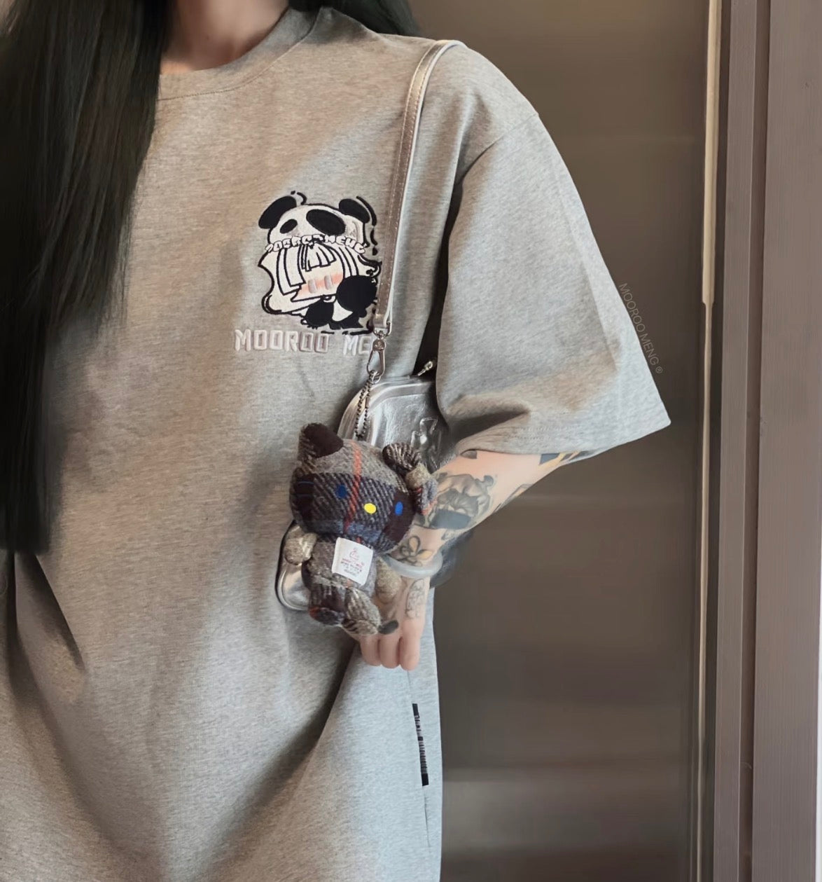 (Pre-Order) Premium Original Embroidered & Printed Grey Loose-Fit Crew-Neck T-Shirt
