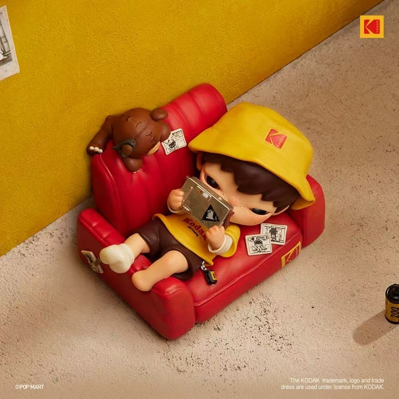 (Pre-Order) Hirono x Kodak Click Figure