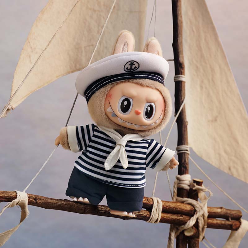 (Pre-Order)POPLAND The Monsters De Vliegende LABUBU Series Sailor Vinyl Plush Hanging Card