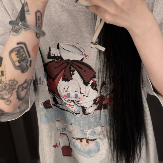 (Pre-Order) Jiangjiang Original "Chatterbox" – Lightweight, Loose-Fit Crew-Neck T-Shirt in Combed Cotton with Large Graphic Print