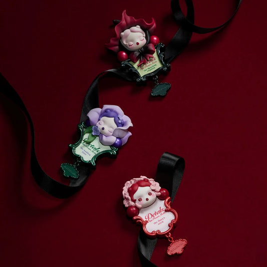 (Pre-Order)SKULLPANDA Petals in Four Acts Series Fridge Magnet