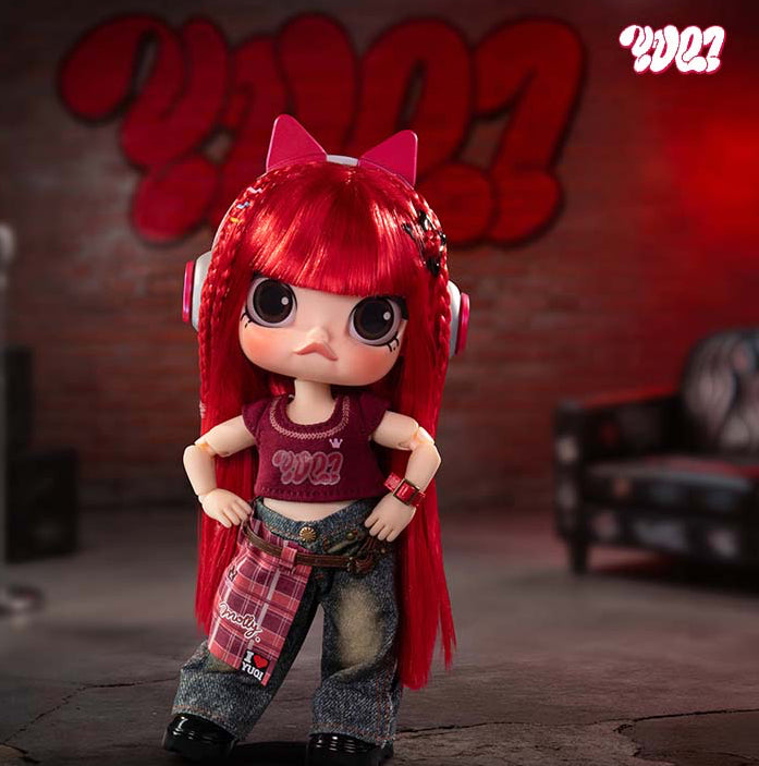 (Pre-order) POP MART MOLLY x Yuqi 1/8 Action Figure