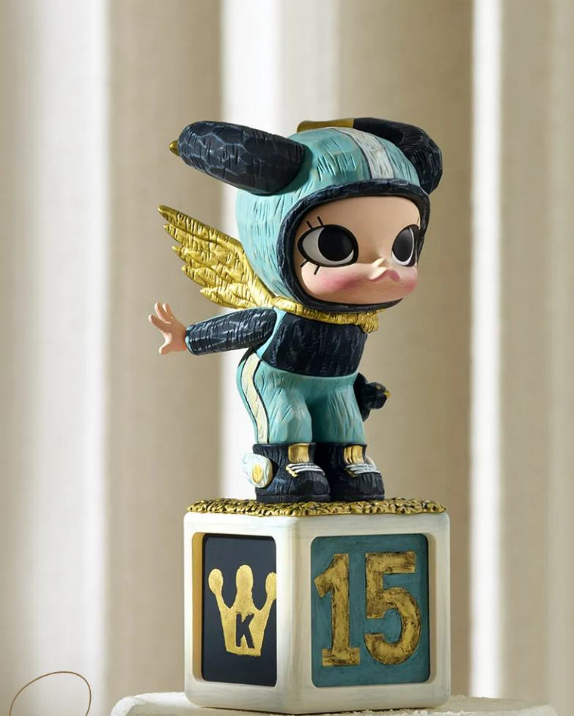 Molly Anniversary Statues  Classic al Retro 2 Series Figure (opened bag opened box)
