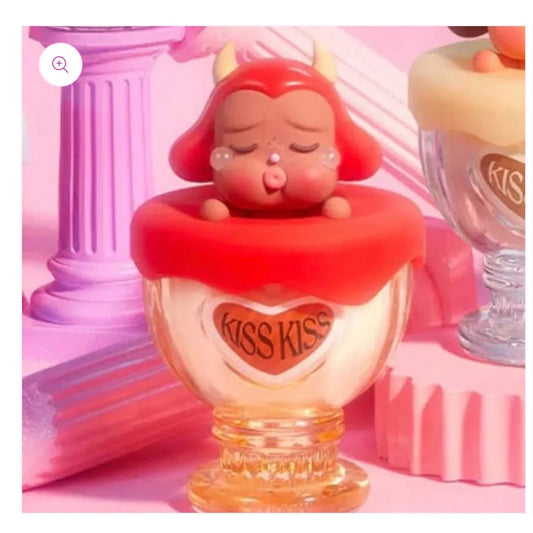 Kamryn UFC crybaby Candles