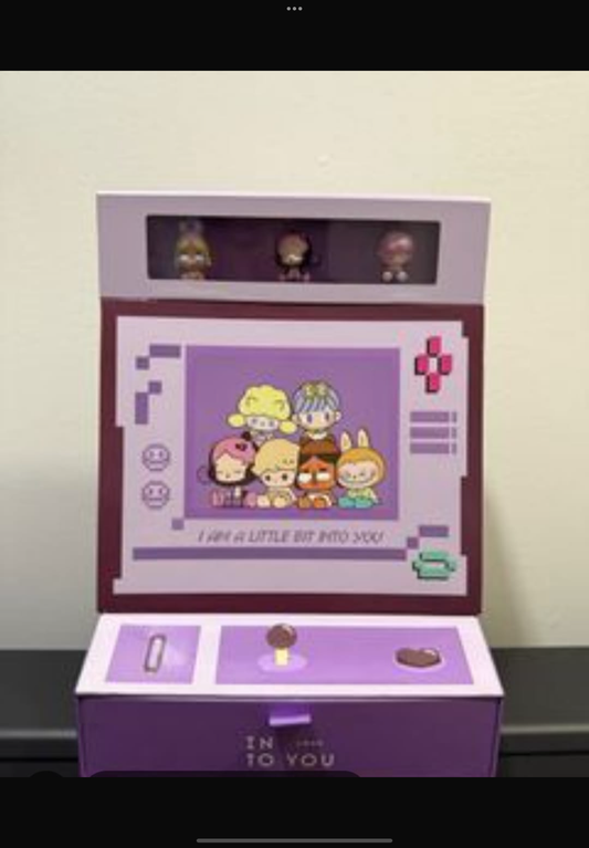 Ronnie - poptmart & into you makeup sealed set