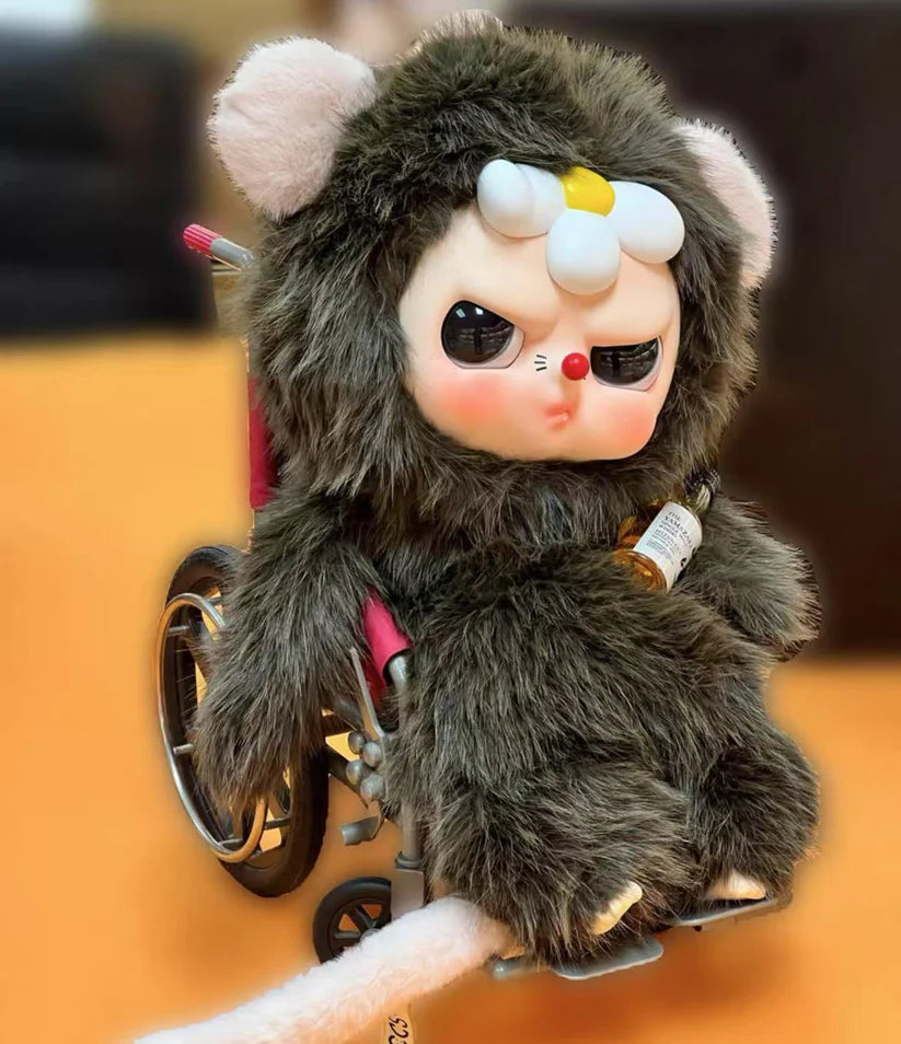 Moodeverse 400% Plush toy doll