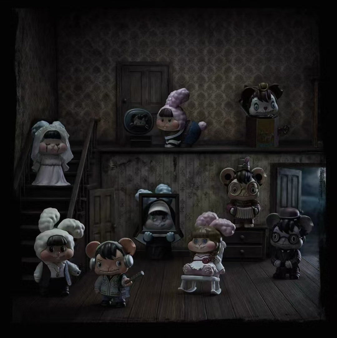 (Pre-Order) LITTLE BUNS The Conjuring Universe Series Gigures Blind Box