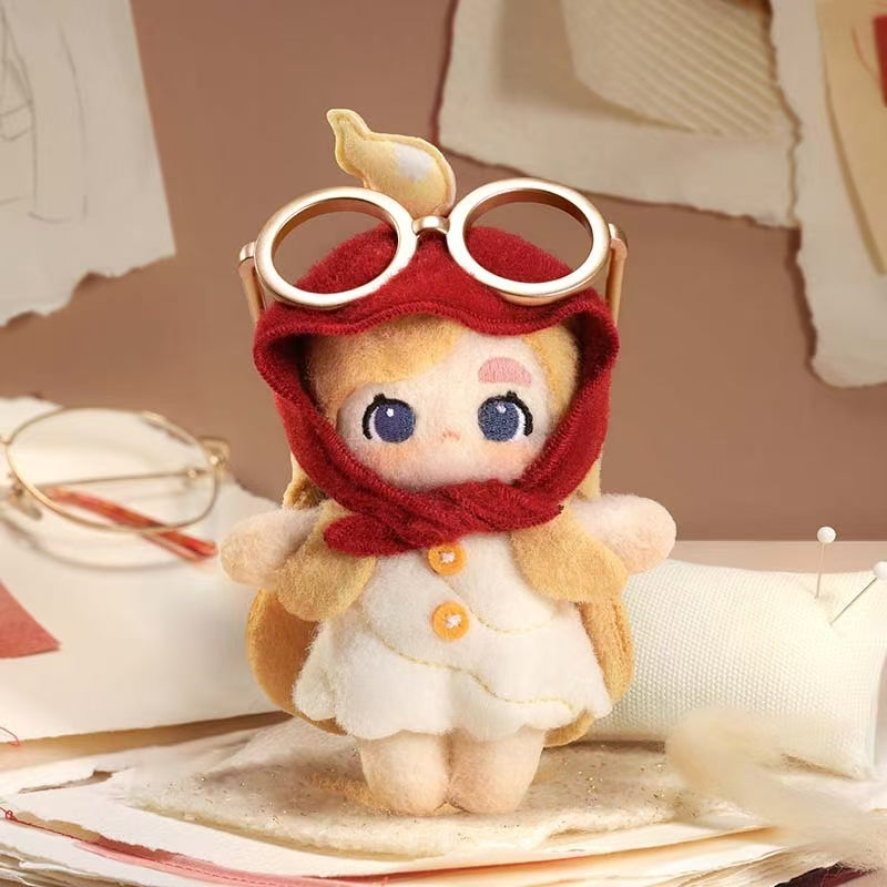 (Pre-Order) CHAKA Grandma’s Reading Glasses Felt Plush Charm