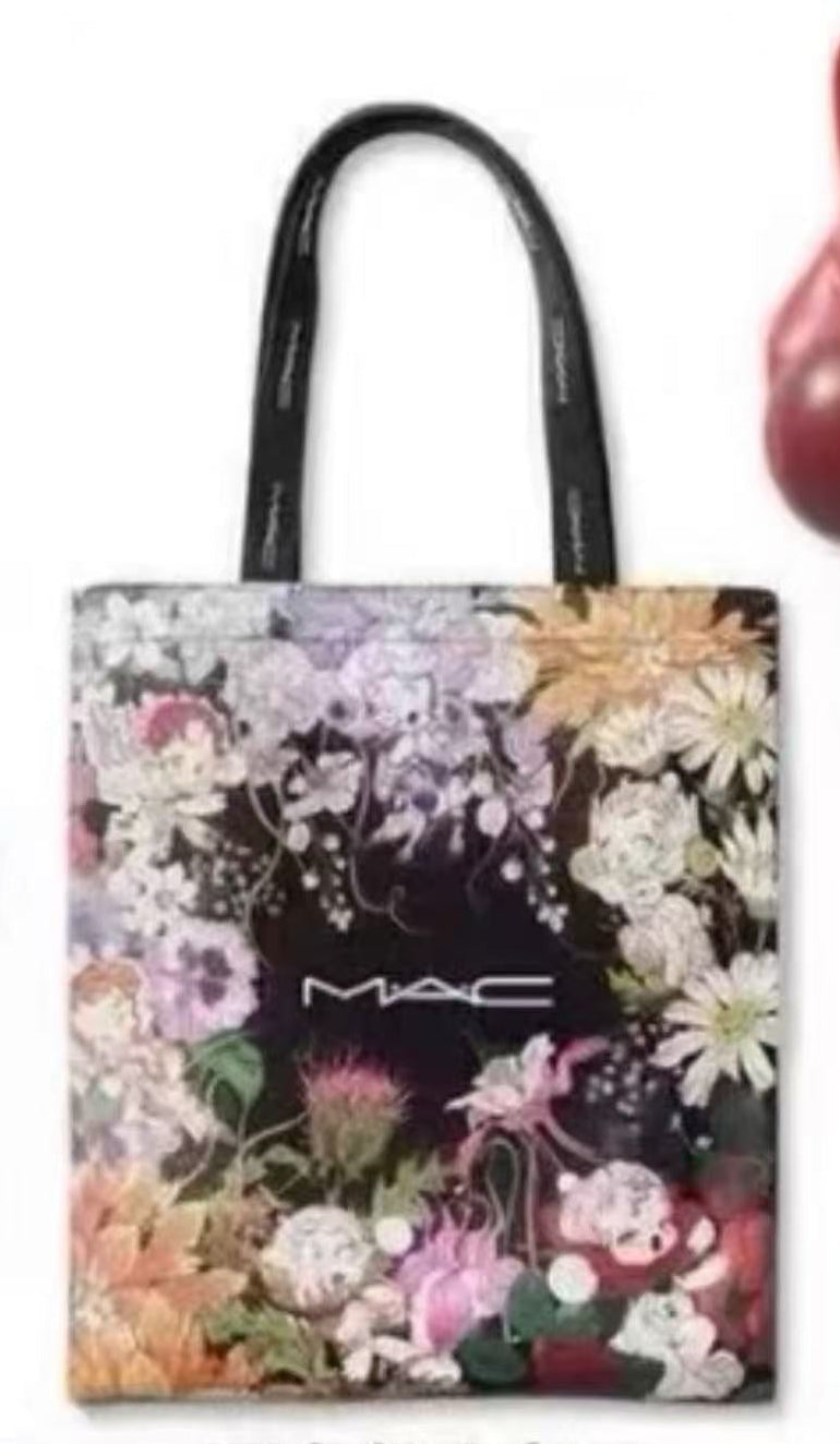 (Pre-Order) SkullpandaXMac Make Up Set